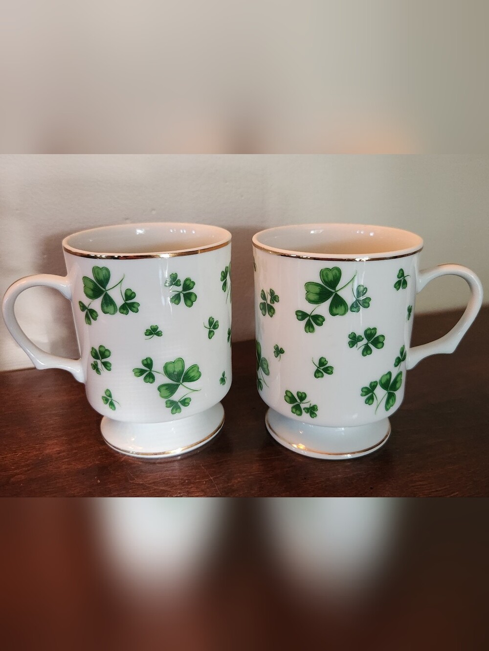 Vintage Lefton China 4" Gold Gilt Trimmed Coffee Mugs In Shamrock Pattern